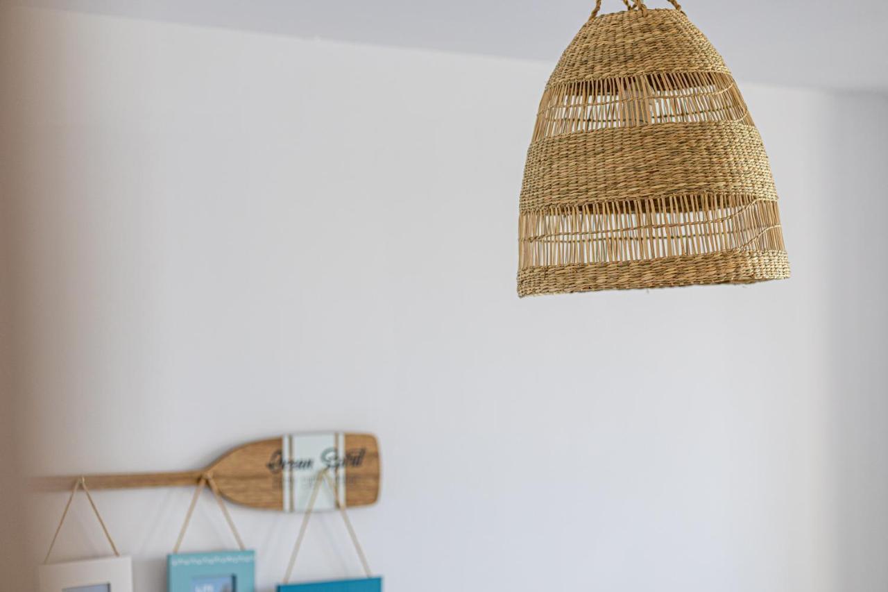 Sunstay Loft Puerto Marina بينالماذينا المظهر الخارجي الصورة